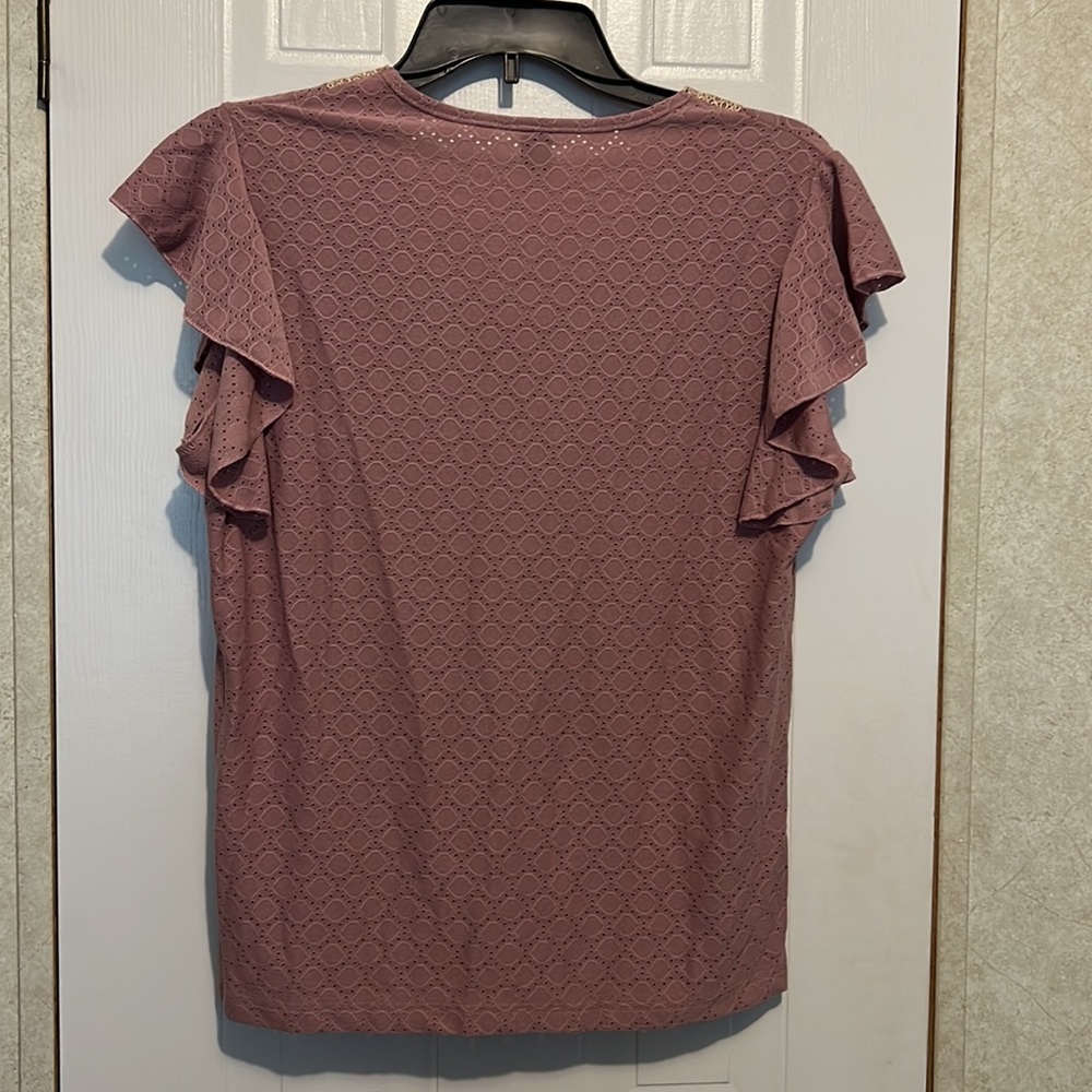 Dusty pink 💕 butterfly sleeve tee - Size M NWOT - Picture 3 of 4